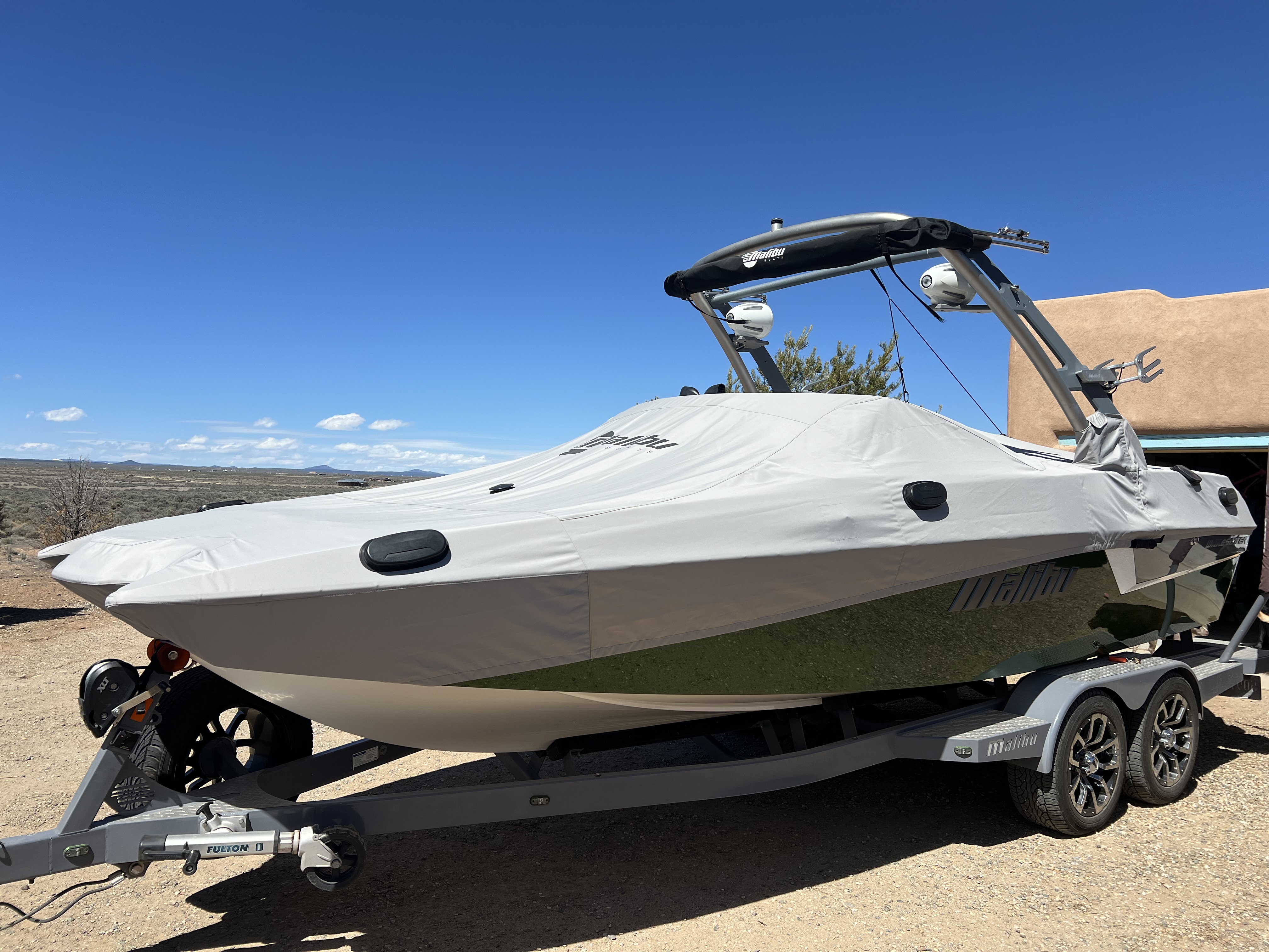 2020 Malibu 22MXZ Icon